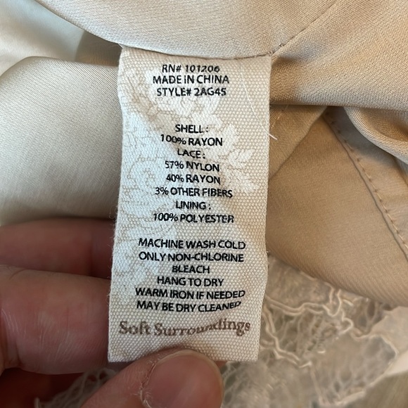 Soft Surroundings strap cream lace maxi dress size medium - Picture 7 of 8